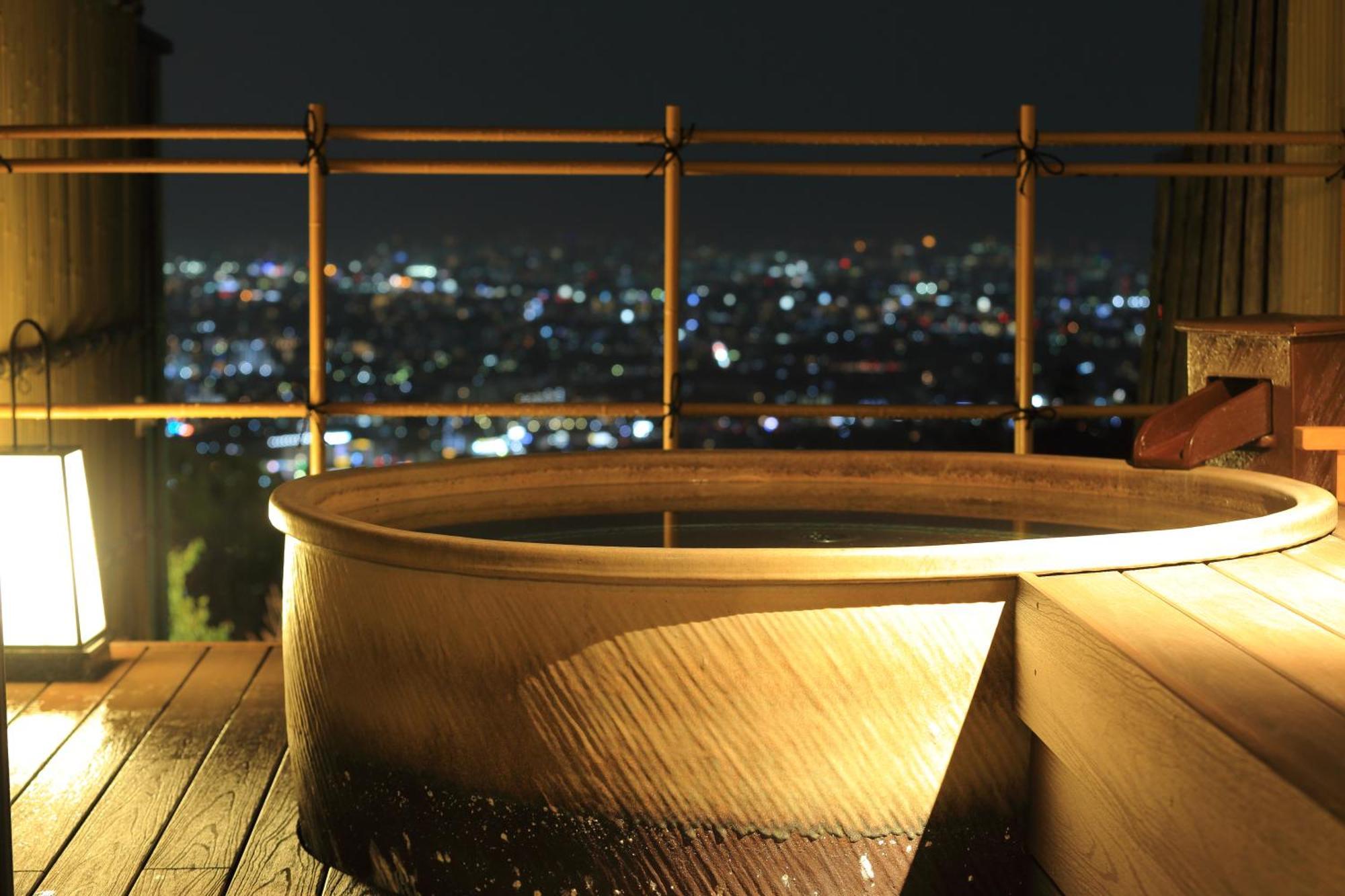 Hotel 山荘 風の杜 Sanso Kazenomori Minoh Esterno foto