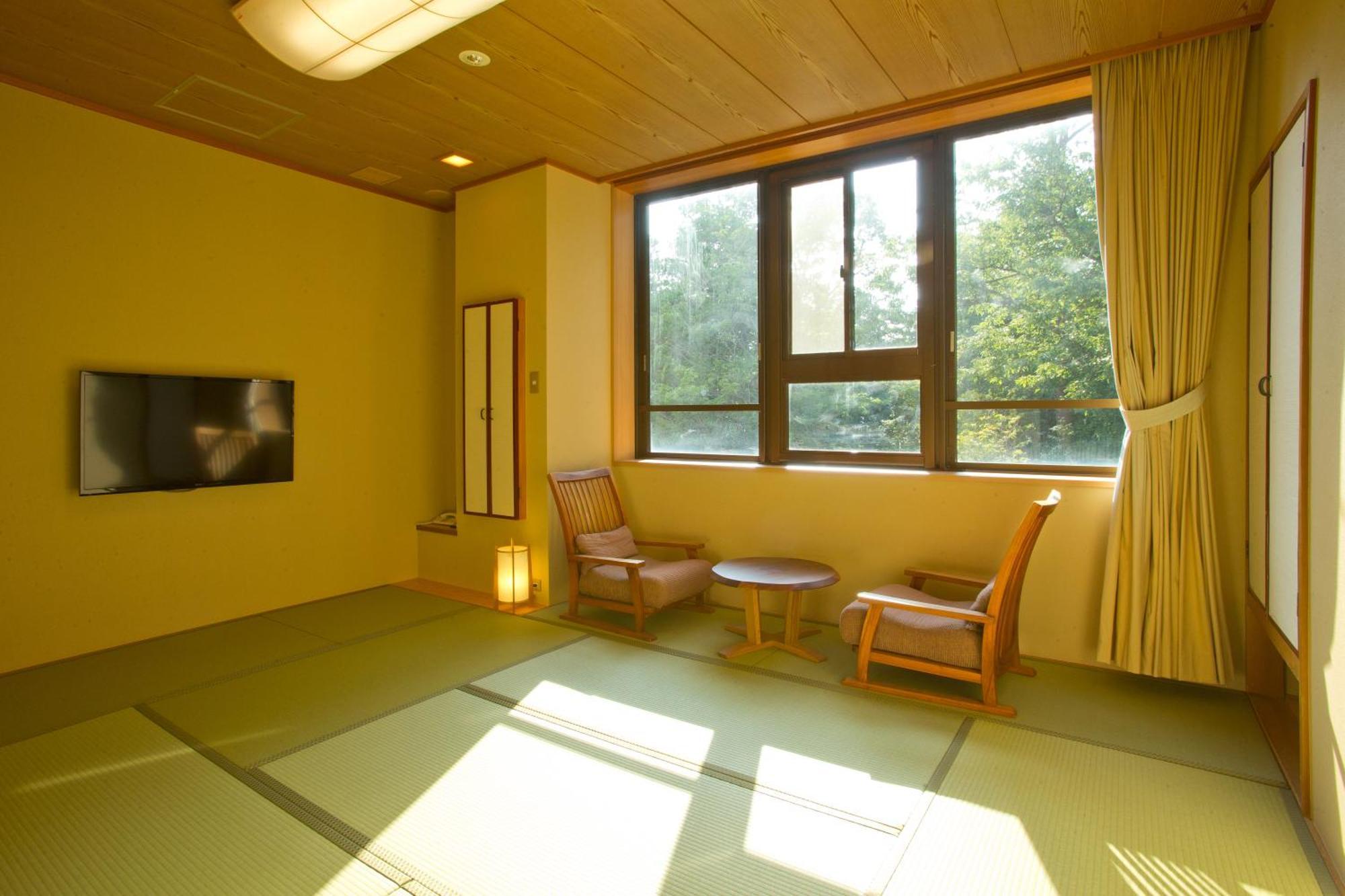 Hotel 山荘 風の杜 Sanso Kazenomori Minoh Esterno foto